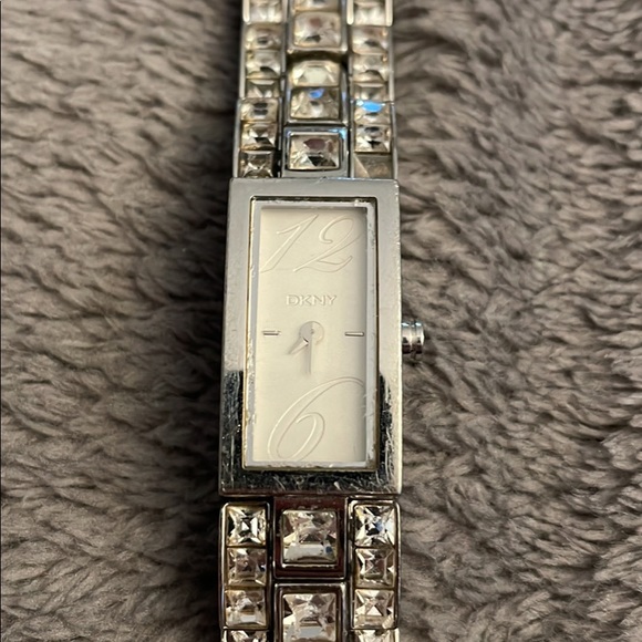 DKNY woman watch - Picture 1 of 2
